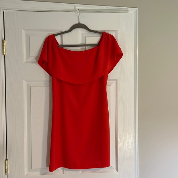 Off the Shoulder Dress
CHARLES HENRY - Picture 1 of 4